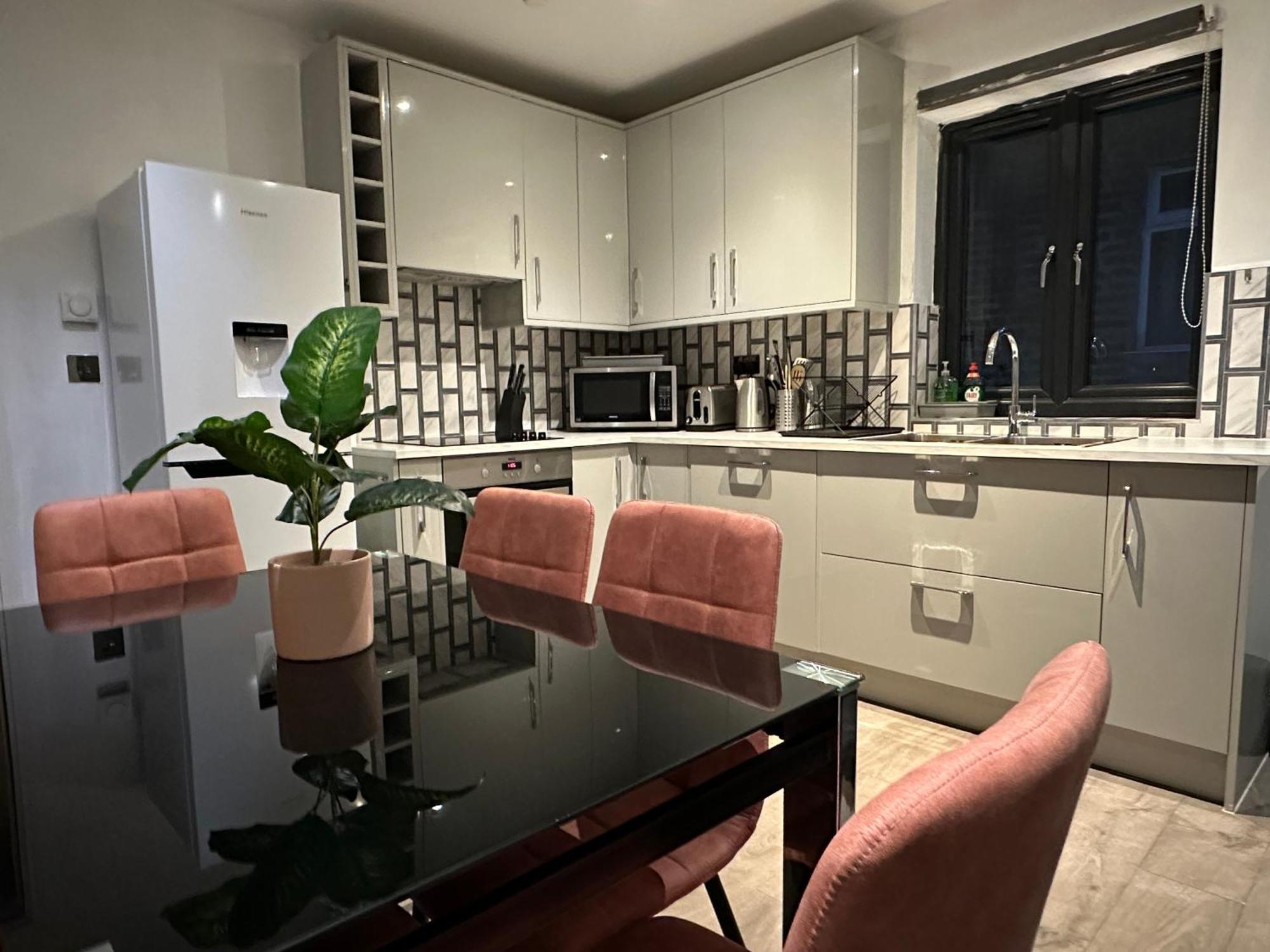 Luxurious Hidden Gem In Wandsworth Apartment London Bagian luar foto