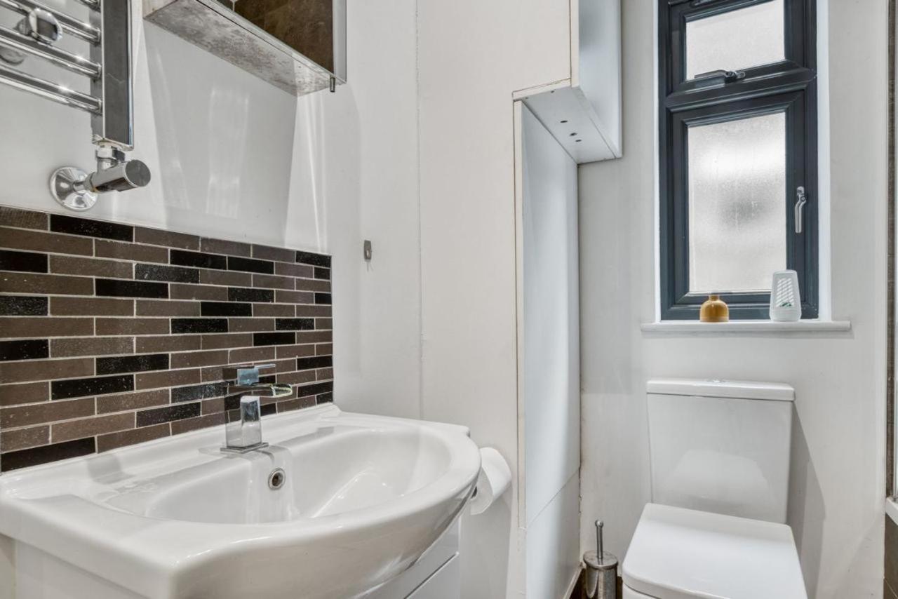 Luxurious Hidden Gem In Wandsworth Apartment London Bagian luar foto