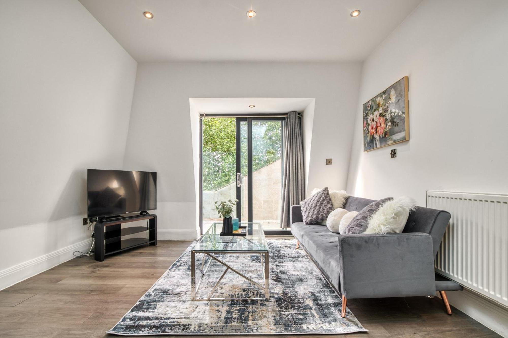 Luxurious Hidden Gem In Wandsworth Apartment London Bagian luar foto